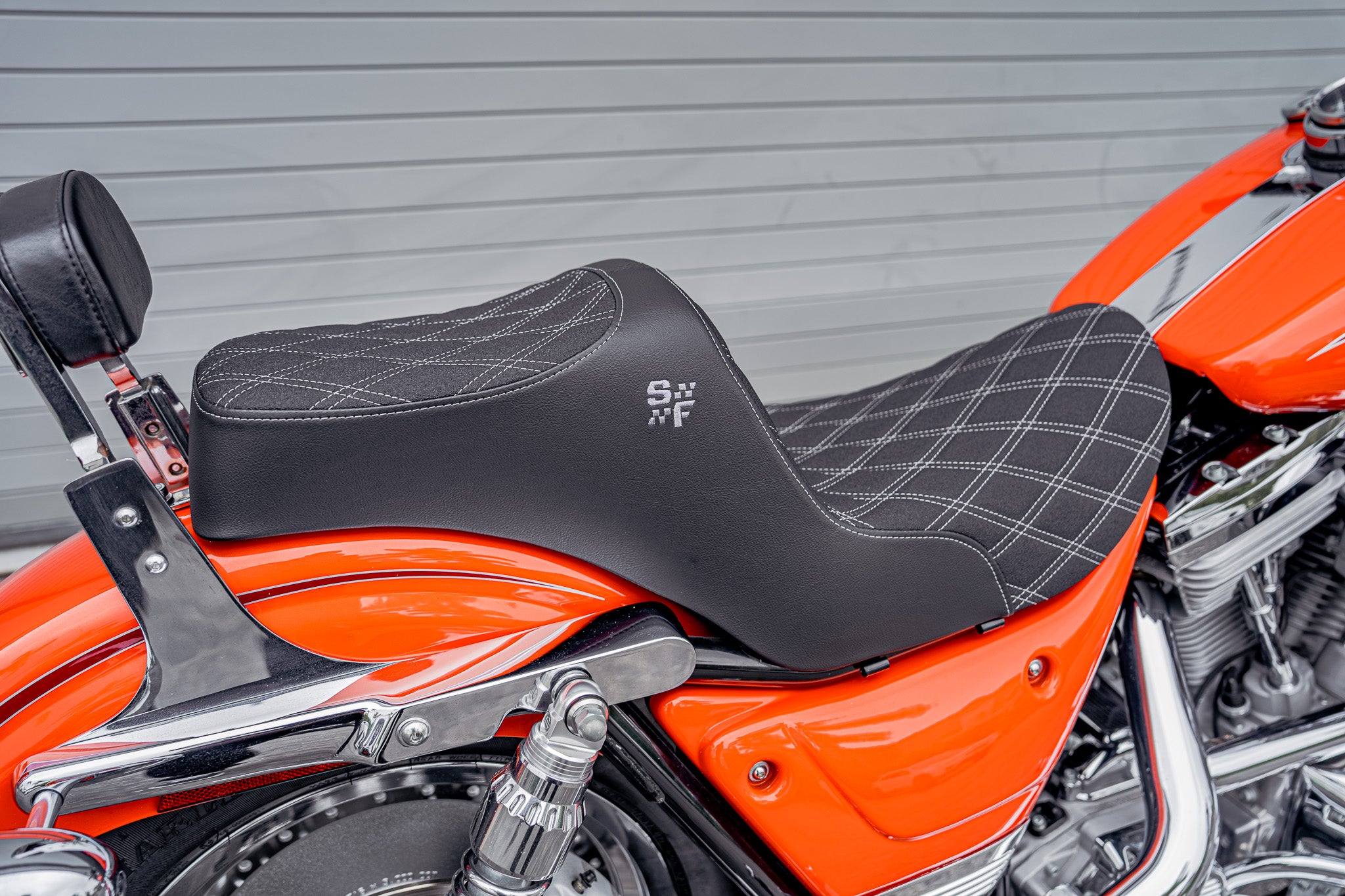 SLYFOX HighNoon Diamond Stitch Seat (Grey Logo) FXR