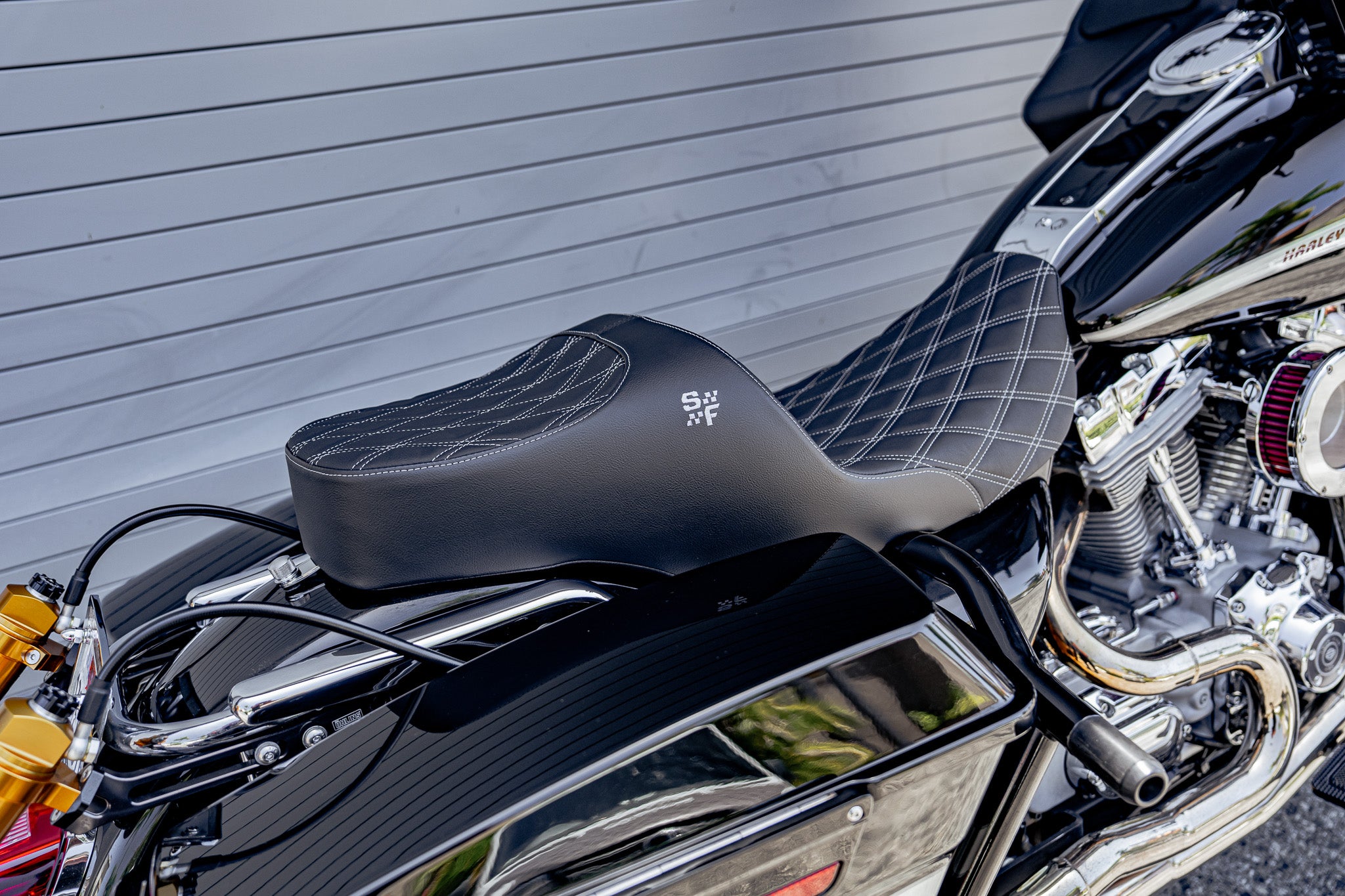 SLYFOX Chariot Diamond Stitch Seat (Grey Logo) Touring '97-'07