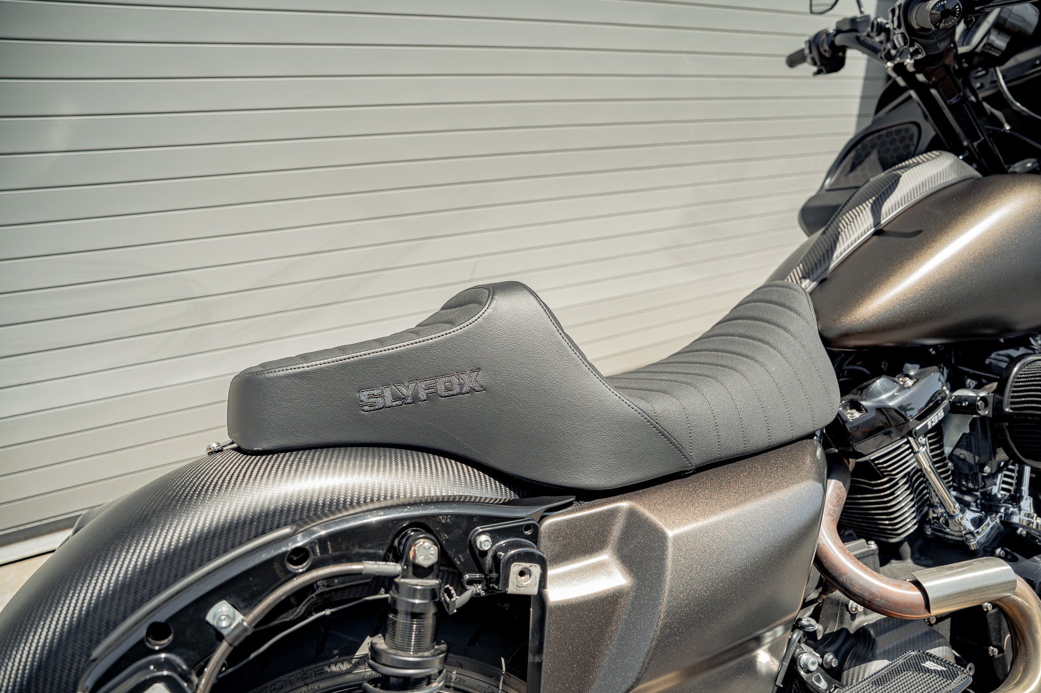 SLYFOX Highnoon Tuck N Roll Seat (Black) - Touring '08-'23