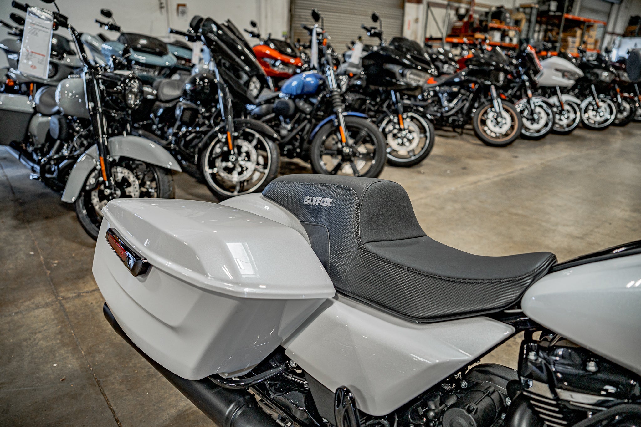 SLYFOX Drifter Seat (Grey Logo) Touring 23.5+