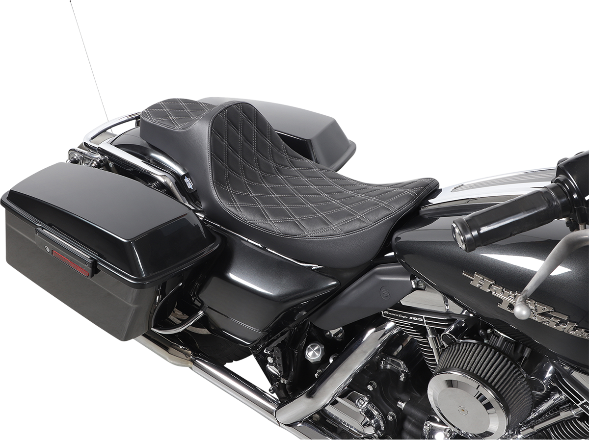 DRAG SPECIALTIES SEATS Extended Reach Predator III Seat - Double Diamond - Black w/ Silver Stitching - FL '99-'07 08011370