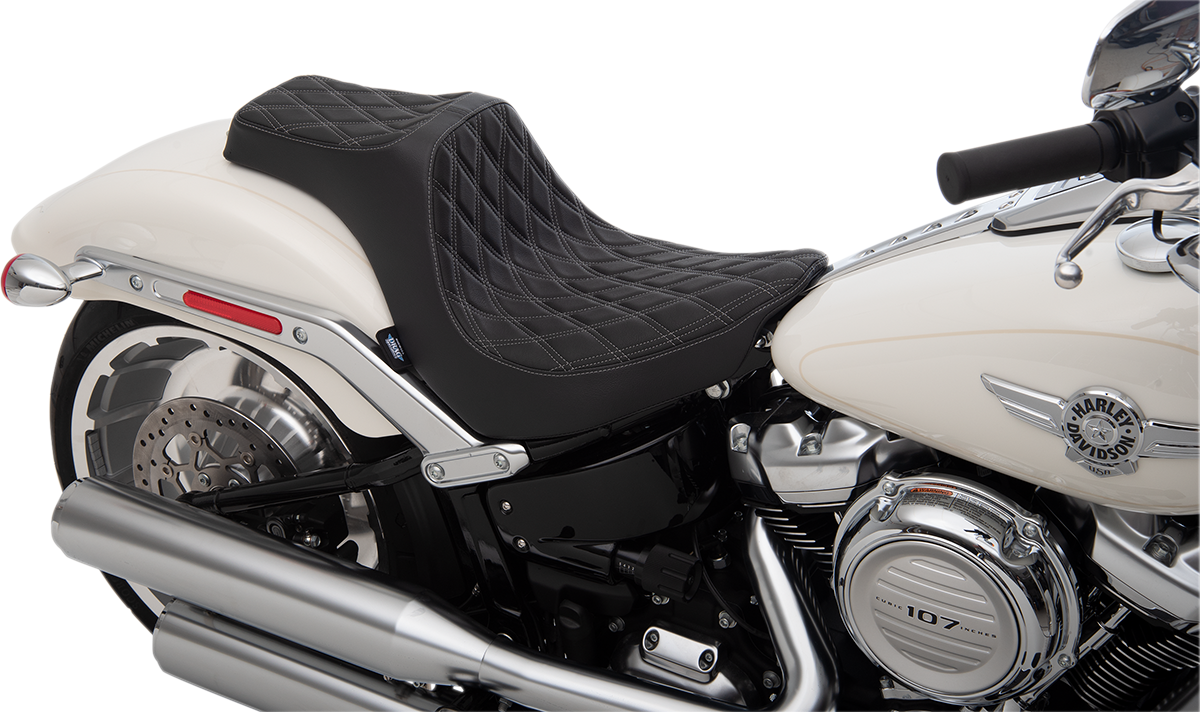 DRAG SPECIALTIES SEATS Predator III Seat - Double Diamond - Silver Stitching - FLFB/S '18-'25 0802-1189