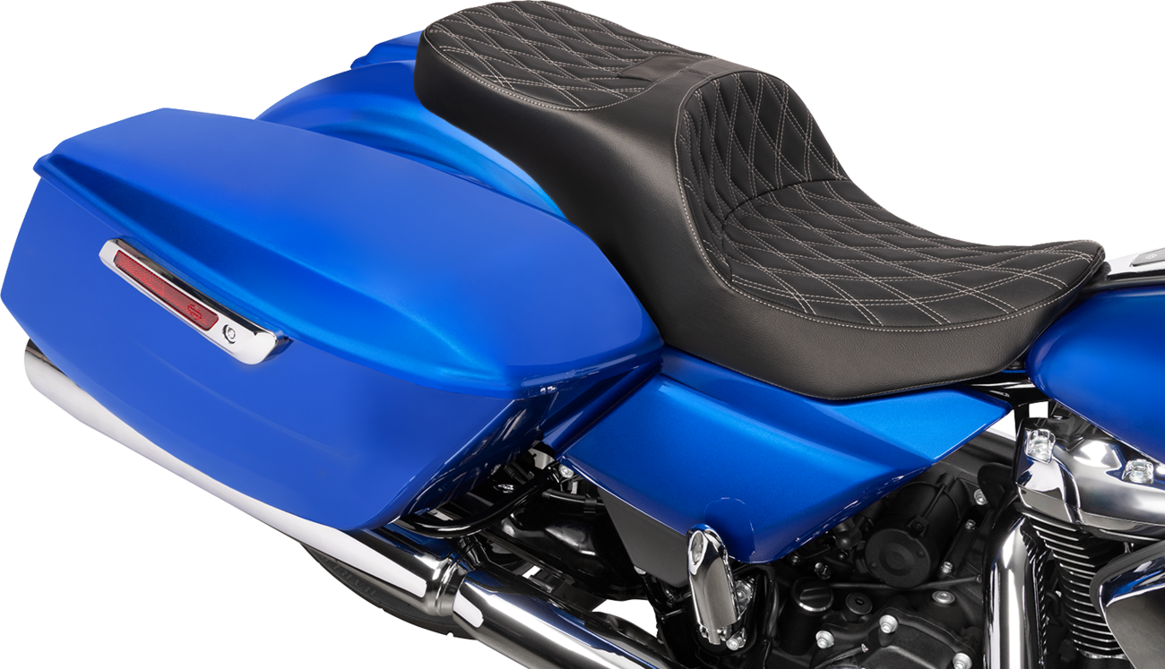 DRAG SPECIALTIES SEATS Forward Position Freedom Seat - Vinyl - Silver Double Diamond Stitch - FLH/FLT '23-'25 4715C