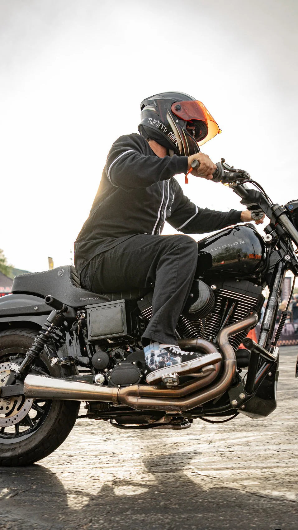 Never Surrender 96 - 03 Dyna Grey Stitch