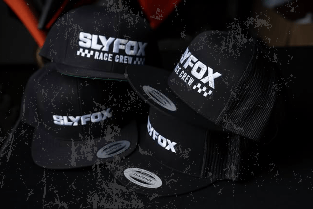 Free hat with seat