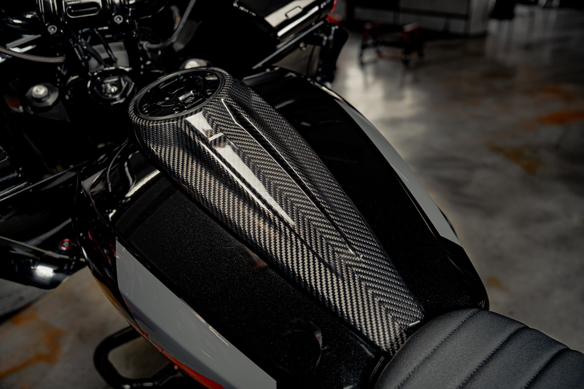 Carbon Dash (Gloss) 23.5 + Touring