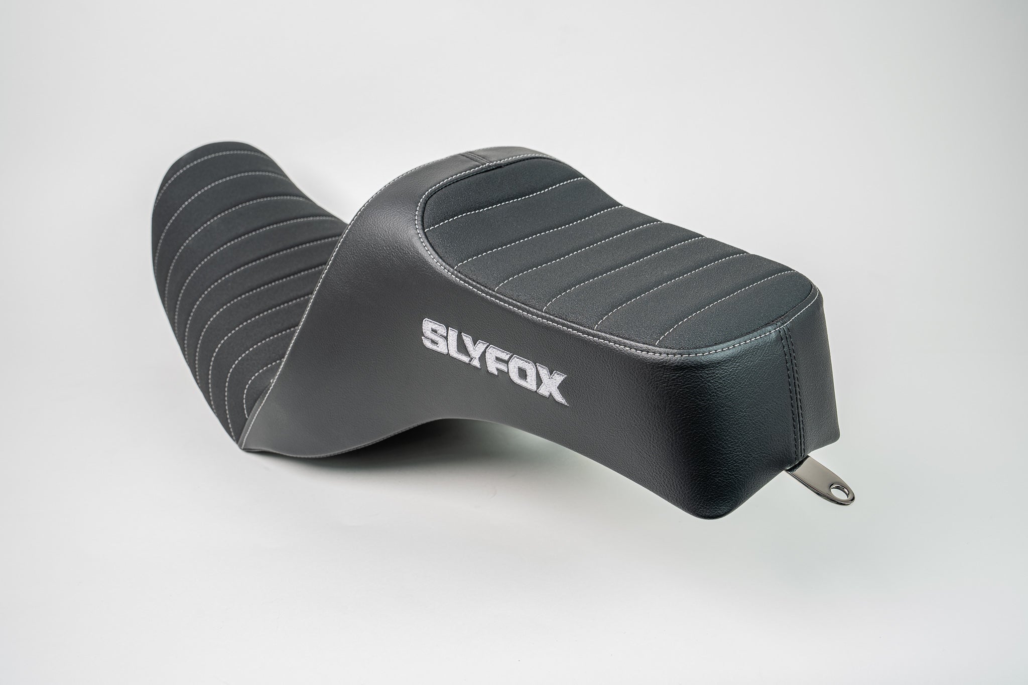 Dyna - '96-'03 - Highnoon Seat - Gray Logo